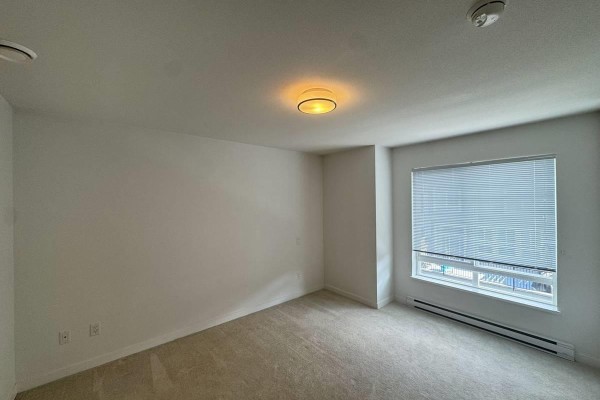15828 27 Ave, Surrey, BC V3Z0X4 Photo 3