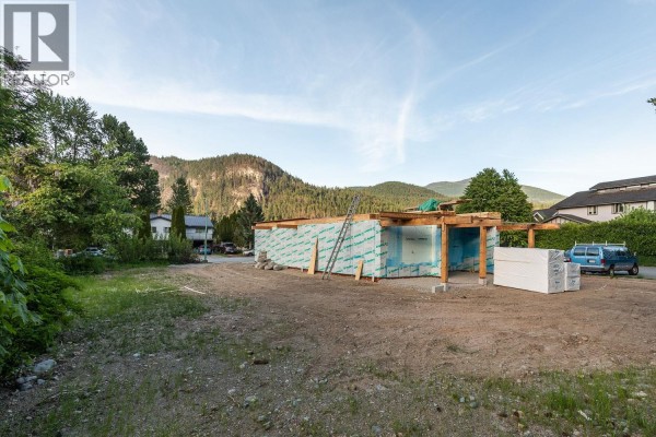 1583 Eagle Run Drive, Squamish, BC, photo 2