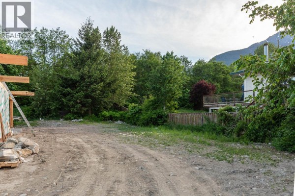 1583 Eagle Run Drive, Squamish, BC V8E1M1 Photo 5
