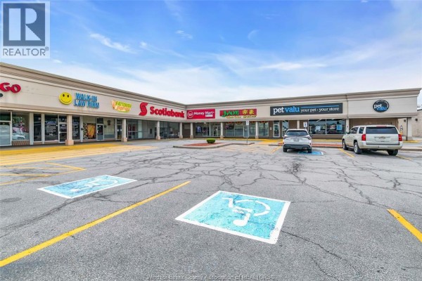 1584 Huron Church, Windsor, ON N9C2L1 Photo 2