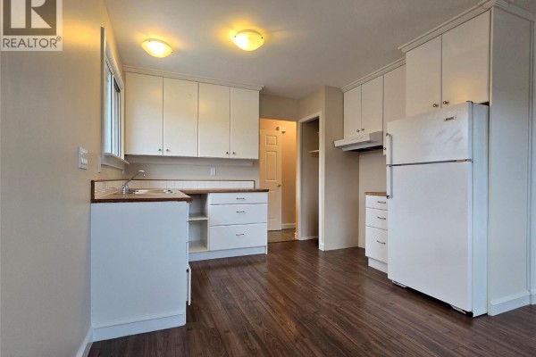 Kitchen - 1584 Stage Road, Cache Creek, BC V0K1H0 Photo 4