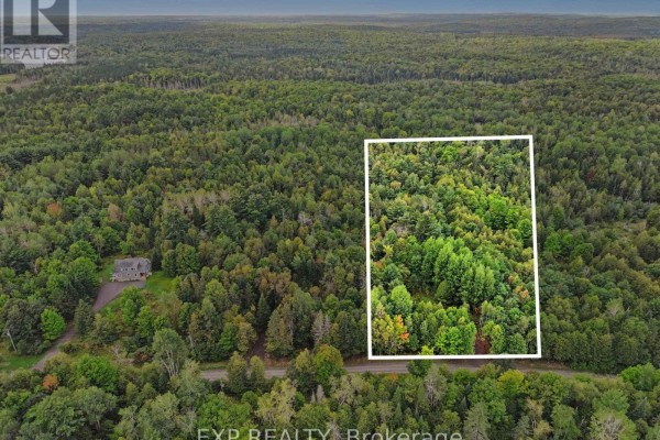 1585 Darling Road, Lanark Highlands, ON K0A1P0 Photo 3
