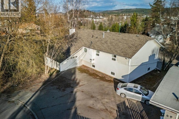 Kitchen - 1585 Edmonton Street, Prince George, BC V2M1X5 Photo 3