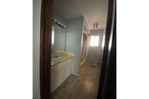 15855 Vine Avenue, White Rock, BC V4B2T5 Photo 3