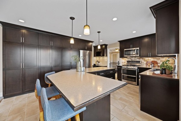 15866 91 Avenue, Surrey, BC V4N2X4 Photo 4