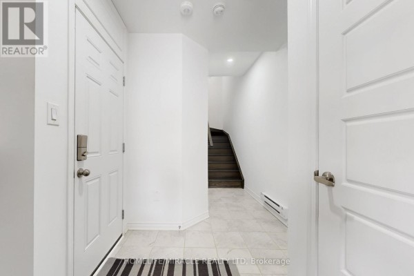 Bedroom 2 - 1587 Moira Crescent, Milton, ON L9E1X8 Photo 5