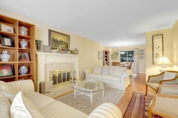 15870 95 Avenue, Surrey, BC V4N3B9 Photo 5