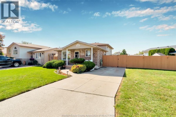 1589 Blairwood Crescent Unit# House, Windsor, ON, photo 2