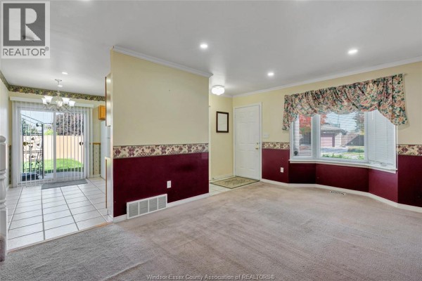 Living room - 1589 Blairwood Crescent Unit# House, Windsor, ON N8W5N9 Photo 5