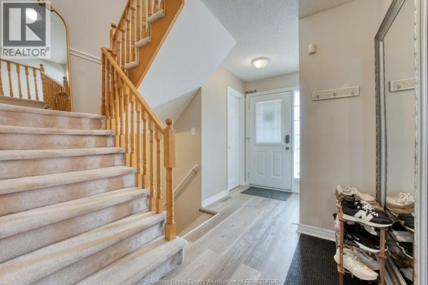 2pc Bathroom - 1589 Heatherglen Drive, Tecumseh, ON N8N5B5 Photo 3