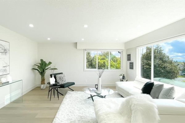 15891 Pacific Avenue, White Rock, BC V4B1S8 Photo 4