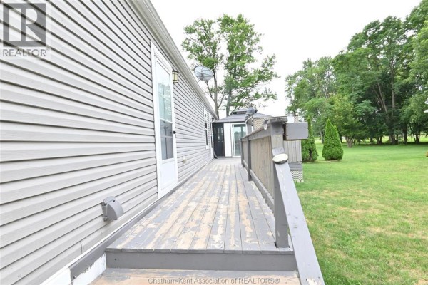 Kitchen - 15895 Longwoods Road, Zone Township, ON N0P1C0 Photo 5