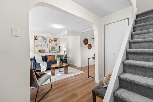 Living room - 159 Kilbride Avenue, Winnipeg, MB R2V0Z7 Photo 3