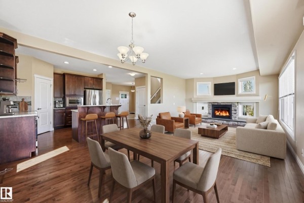 Family room - 1590 Chapman Wy Sw, Edmonton, AB T6W0Z2 Photo 4