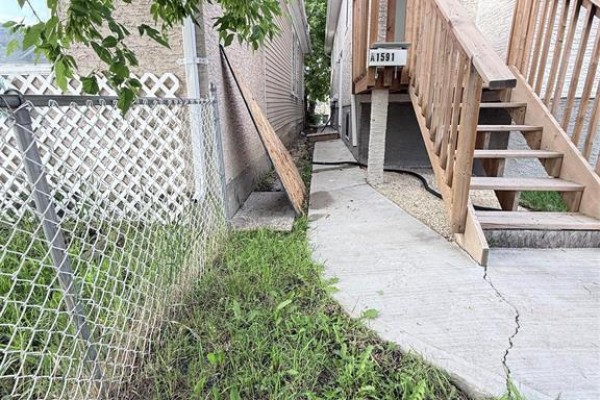 Primary Bedroom - 1591 Alexander Avenue, Winnipeg, MB R3E1M1 Photo 4