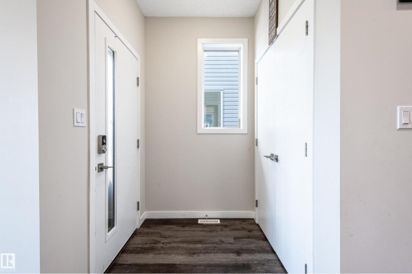 15928 100 Av Nw, Edmonton, AB, photo 3