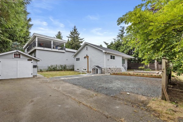 1593 Stevens Street, White Rock, BC V4B4Y4 Photo 3