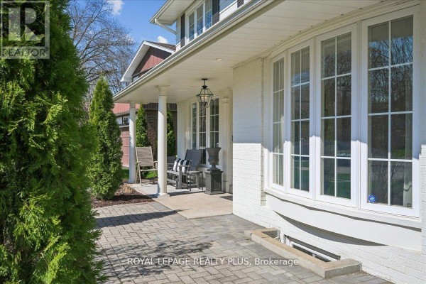 Family room - 1594 Calumet Place, Mississauga, ON L5J3A9 Photo 4