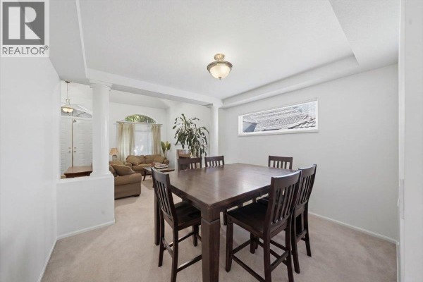 1594 Plateau Crescent, Coquitlam, BC V3E3B3 Photo 5