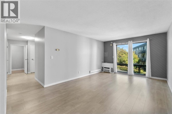 Bedroom - 1595 Summit Drive Unit# 6, Kamloops, BC V2E1E9 Photo 3