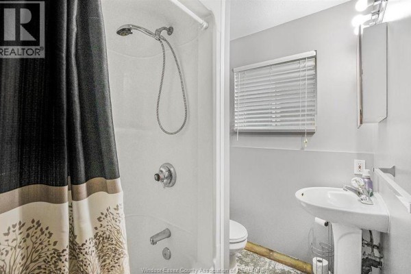 Bedroom - 1597 Whitewood, Lakeshore, ON N0R1A0 Photo 5