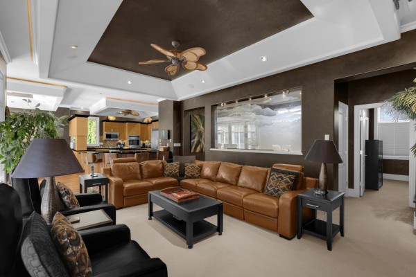 15972 37 Avenue, Surrey, BC V3Z0P1 Photo 4