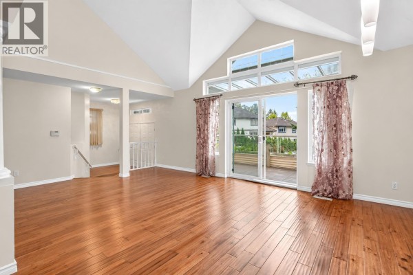 1599 Plateau Crescent, Coquitlam, BC V3E3B3 Photo 5