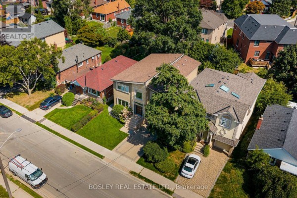 Foyer - 1599 Woodbine Heights Boulevard, Toronto, ON M4B3A3 Photo 4