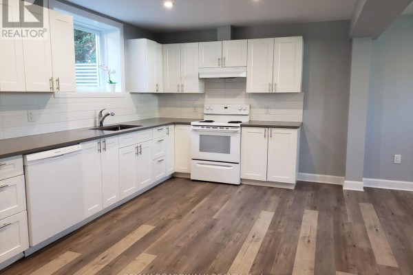 15b Dowdall Crescent, Ottawa, ON K2S1T9 Photo 3