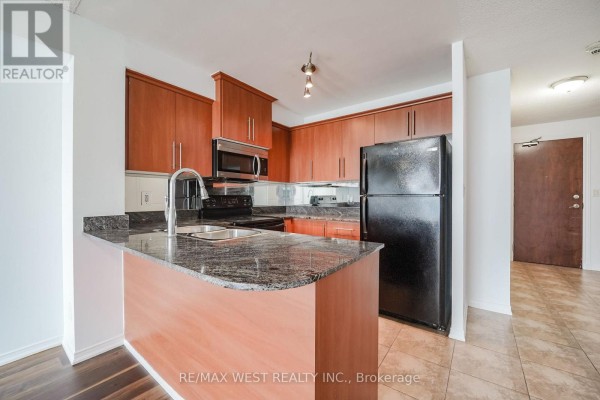 15g - 8 Rosebank Drive, Toronto, ON, photo 3
