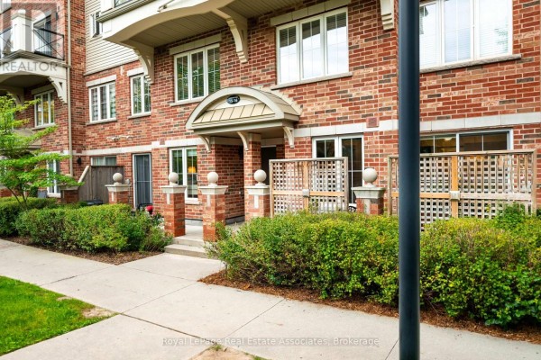 16 - 2563 Sixth Line, Oakville, ON L6H0H7 Photo 3