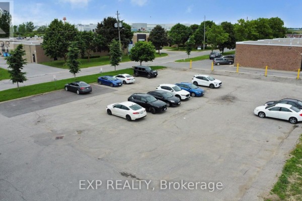 16 - 540 Clarke Road, London East, ON, photo 2