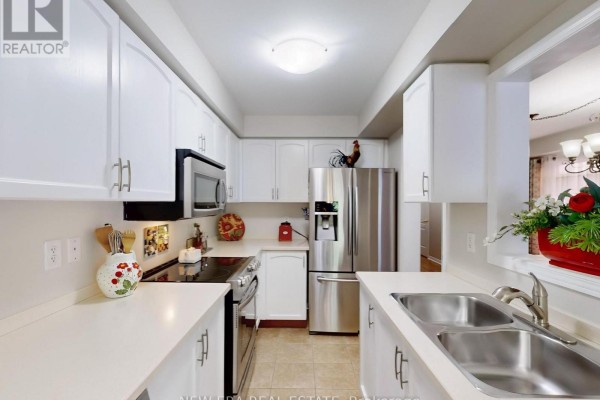 Eating area - 16 - 7360 Zinnia Place, Mississauga, ON L5W2A1 Photo 3