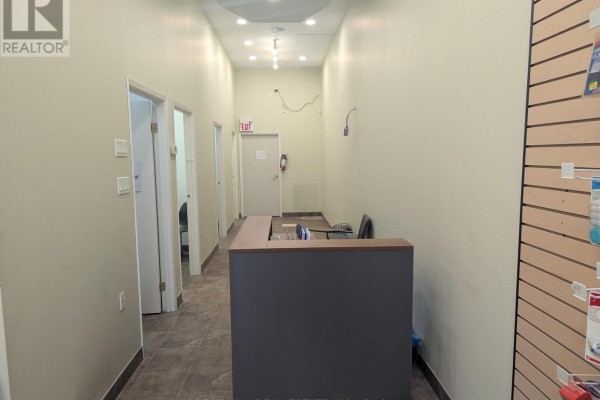 16 - 9100 Jane Street, Vaughan, ON L4K0A4 Photo 3