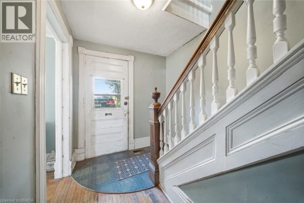 4pc Bathroom - 16 1/2 Terrace Hill Street, Brantford, ON N3R1E9 Photo 3