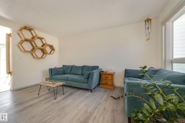 Primary Bedroom - #16 15 Ritchie Wy, Sherwood Park, AB T8A5T3 Photo 4