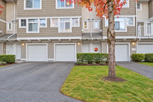 16 20771 Duncan Way, Langley