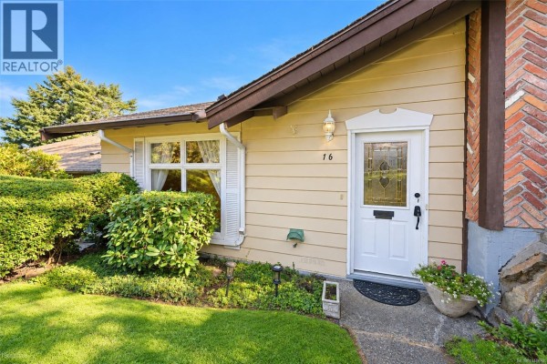 Attic (finished) - 16 278 Island Hwy, View Royal, BC V9B1G5 Photo 2