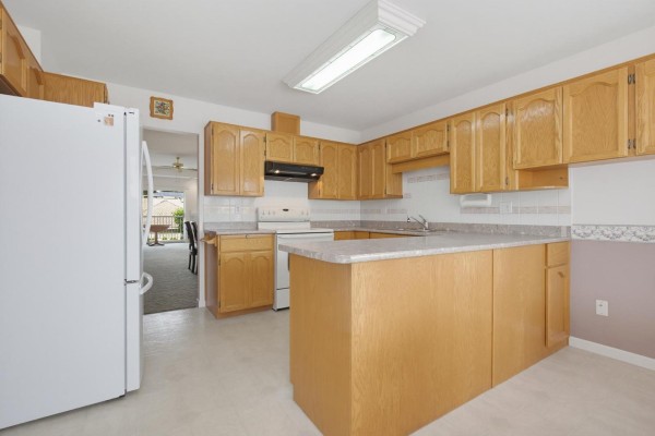 16 32615 Murray Avenue, Abbotsford, BC V2T4T8 Photo 4