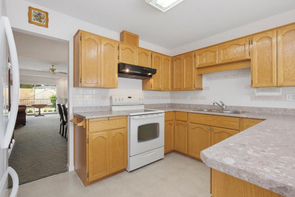 16 32615 Murray Avenue, Abbotsford, BC V2T4T8 Photo 5