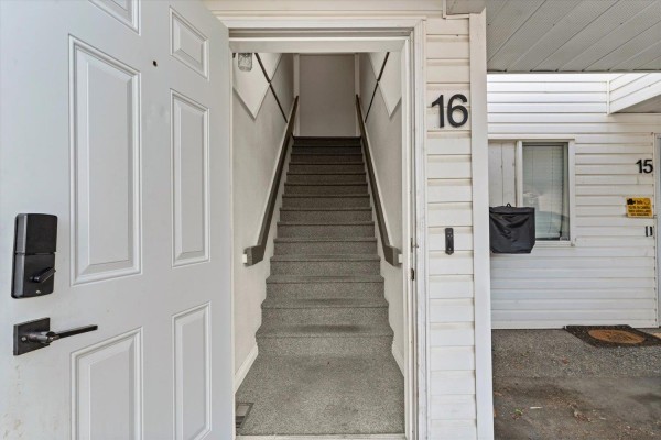 16 7715 Luckakuck Place, Sardis West Vedder, Chilliwack, BC, photo 2