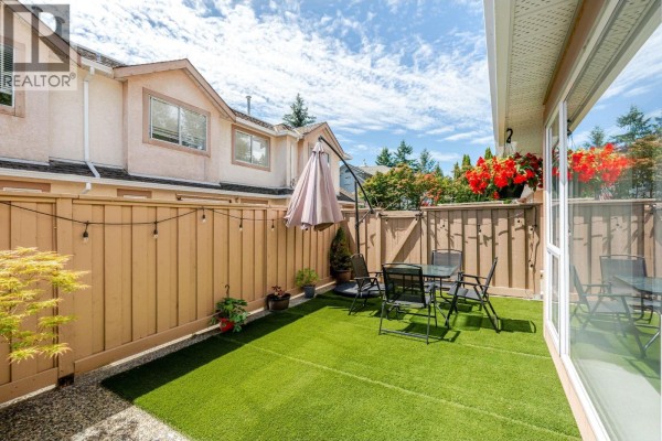 16 901 W 17th Street, North Vancouver, BC V7P1V8 Photo 4