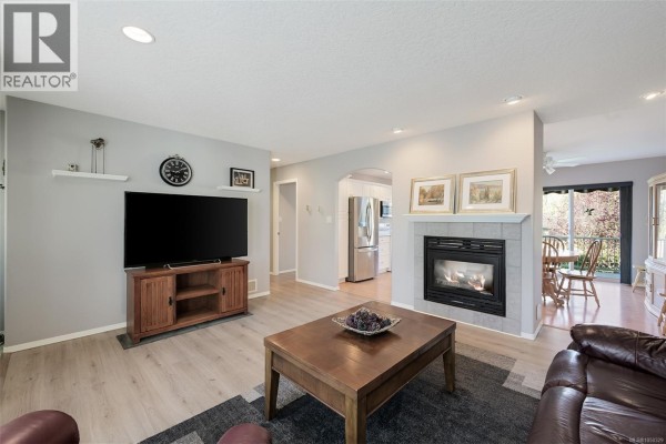 Bedroom - 16 920 Brulette Pl, Mill Bay, BC V8H1J1 Photo 3