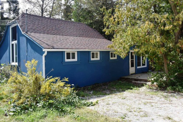 16 Albert Street, Wasaga Beach