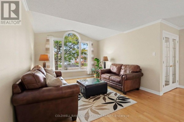 Family room - 16 Antonio Way, Perth, ON K7H3R5 Photo 5