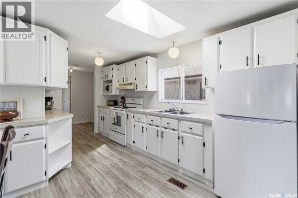 Dining room - 16 Archie Clampitt Drive, Kivimaa Moonlight Bay, SK S0M1J0 Photo 4
