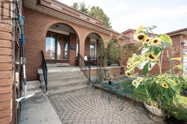 Kitchen - 16 Ascolda Boulevard, Toronto, ON M1J2N7 Photo 2