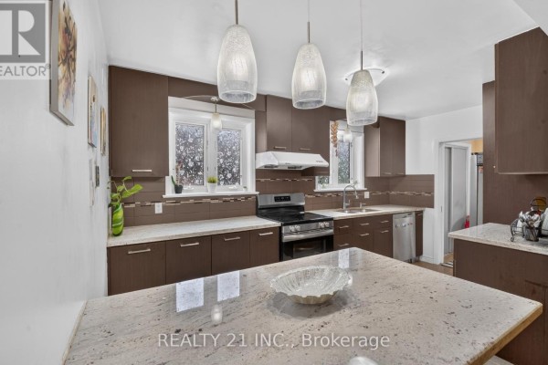 Primary Bedroom - 16 Baltray Crescent, Toronto, ON M3A2H4 Photo 4