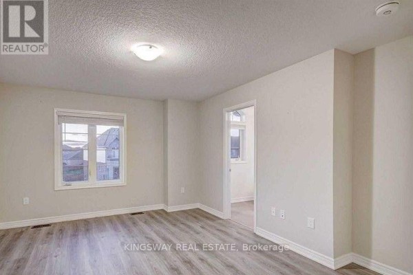 Bedroom 2 - 16 Bradbury Road W, Hamilton, ON L8J0L1 Photo 5
