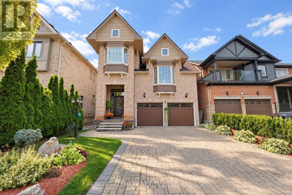 16 Braehead Drive, Richmond Hill, ON, photo 2